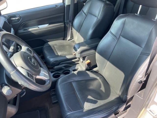 Thumbnail: 2015 Jeep Compass - 8