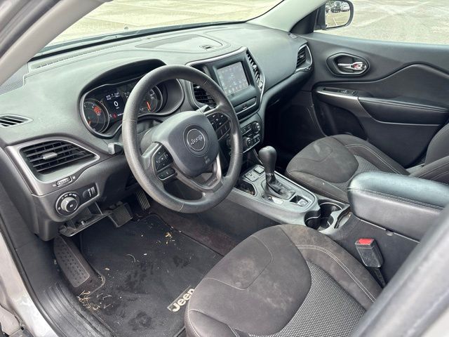 Thumbnail: 2019 Jeep Cherokee - 2