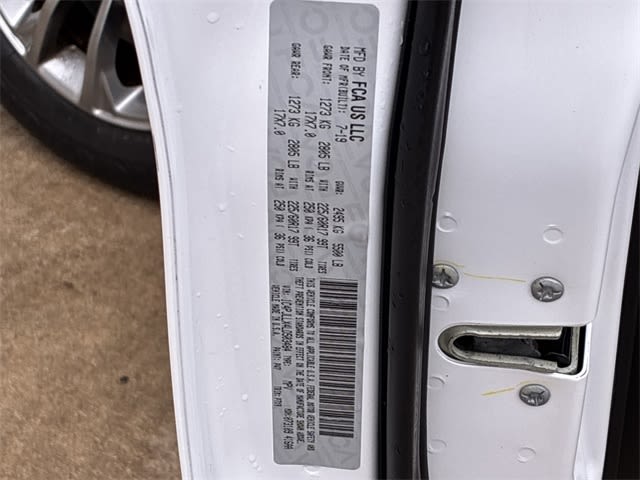 Thumbnail: 2020 Jeep Cherokee - 21