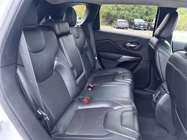 Thumbnail: 2020 Jeep Cherokee - 29