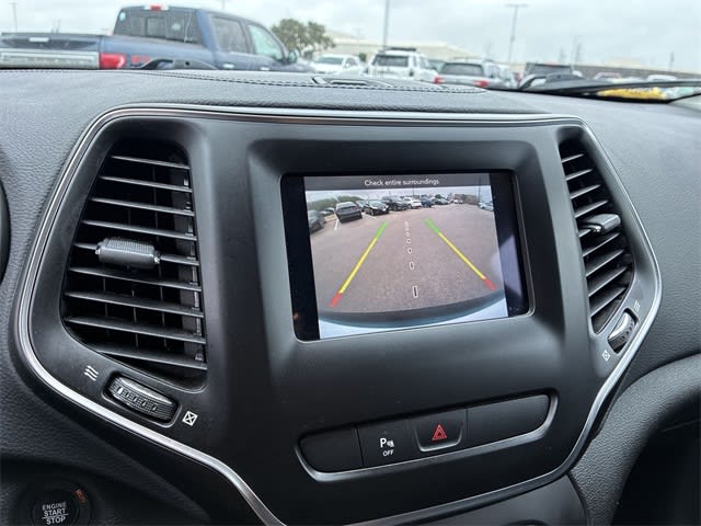 Thumbnail: 2020 Jeep Cherokee - 35