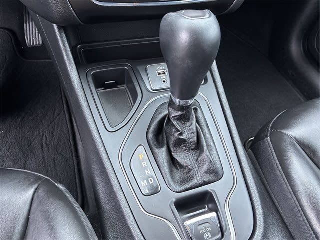 Thumbnail: 2020 Jeep Cherokee - 17