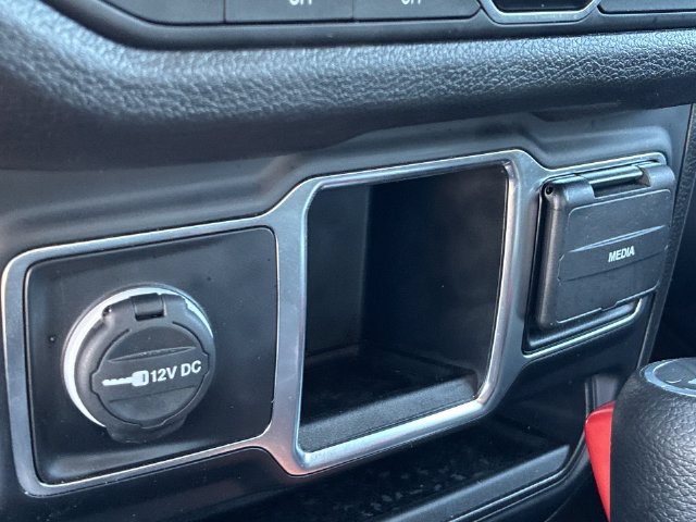 Thumbnail: 2024 Jeep Wrangler - 38