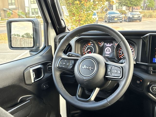 Thumbnail: 2025 Jeep Wrangler - 13