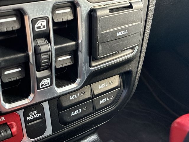 Thumbnail: 2025 Jeep Wrangler - 38