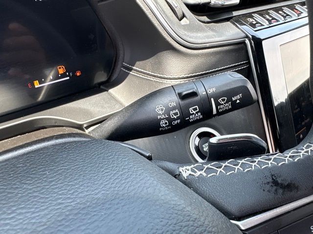 Thumbnail: 2023 Jeep Grand Cherokee - 21