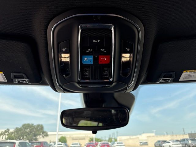 Thumbnail: 2023 Jeep Grand Cherokee - 25