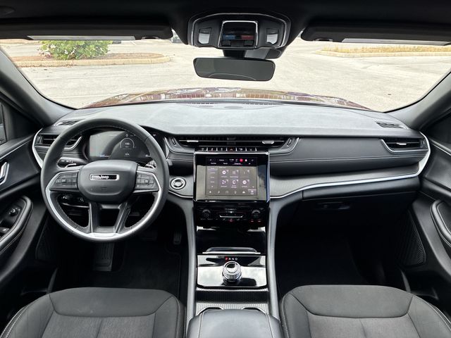 Thumbnail: 2025 Jeep Grand Cherokee - 10