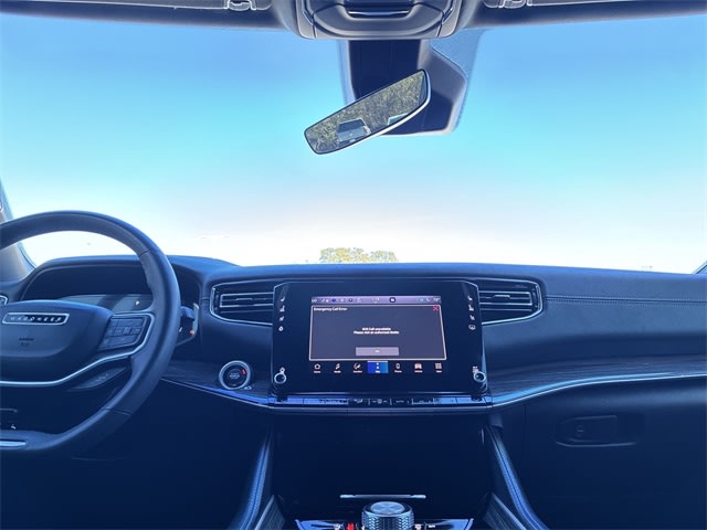 Thumbnail: 2022 Jeep Wagoneer - 15