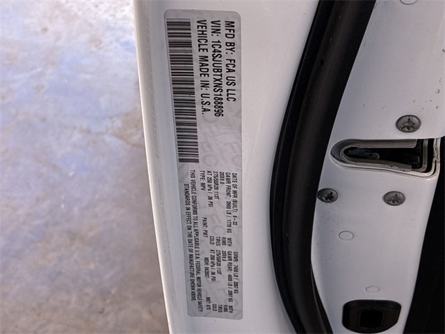 Thumbnail: 2022 Jeep Wagoneer - 20