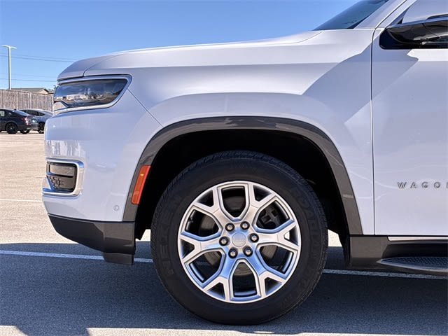 Thumbnail: 2022 Jeep Wagoneer - 8