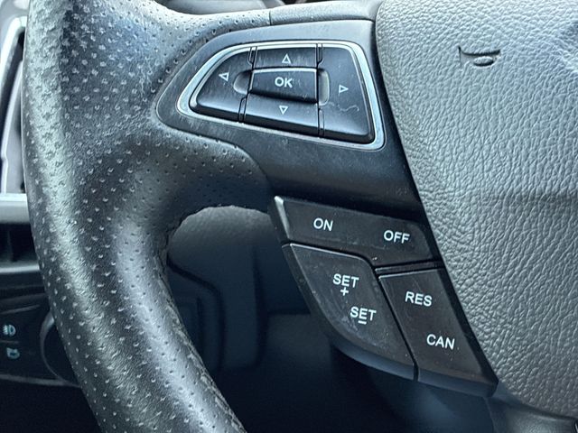 Thumbnail: 2017 Ford Focus - 31