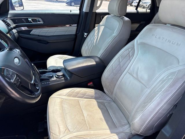 Thumbnail: 2016 Ford Explorer - 9