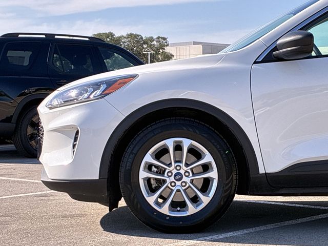 Thumbnail: 2022 Ford Escape - 7