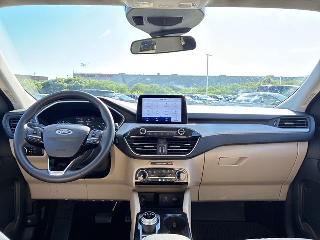 Thumbnail: 2022 Ford Escape - 14