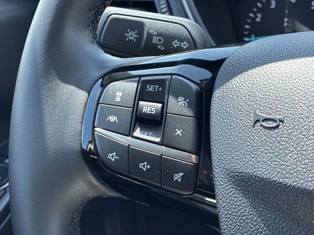 Thumbnail: 2022 Ford Escape - 31