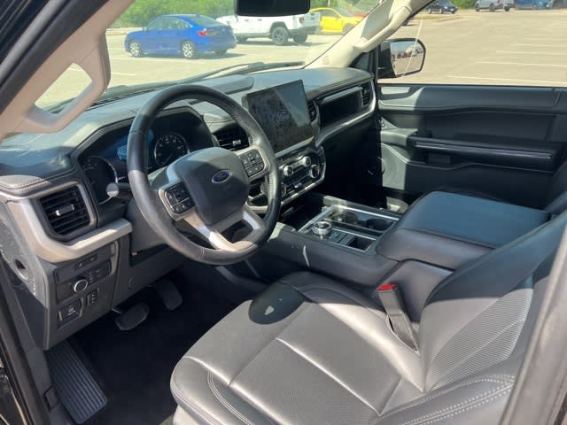 2022 Ford Expedition MAX XLT 2