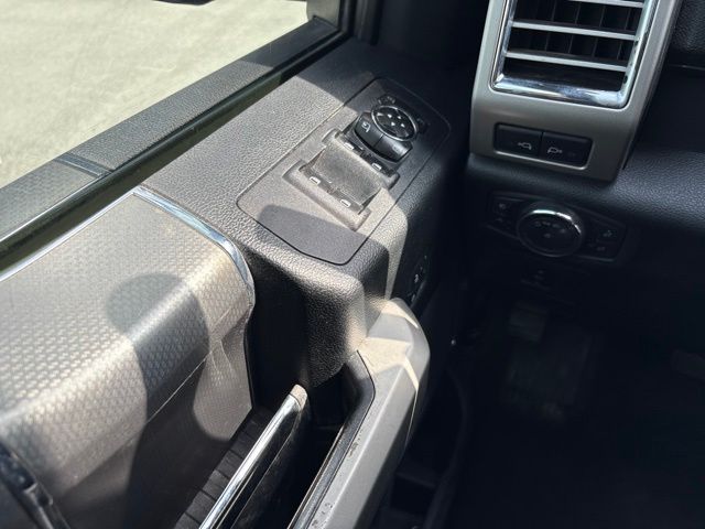 Thumbnail: 2015 Ford F-150 - 25