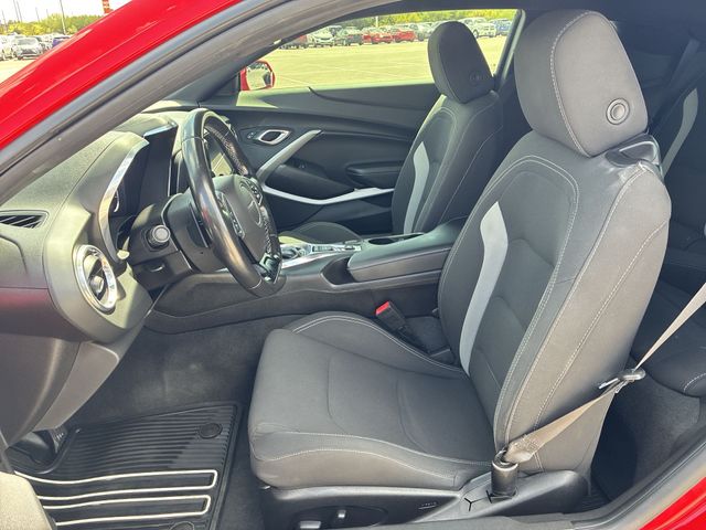 Thumbnail: 2018 Chevrolet Camaro - 10