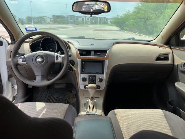 2010 Chevrolet Malibu LT 10