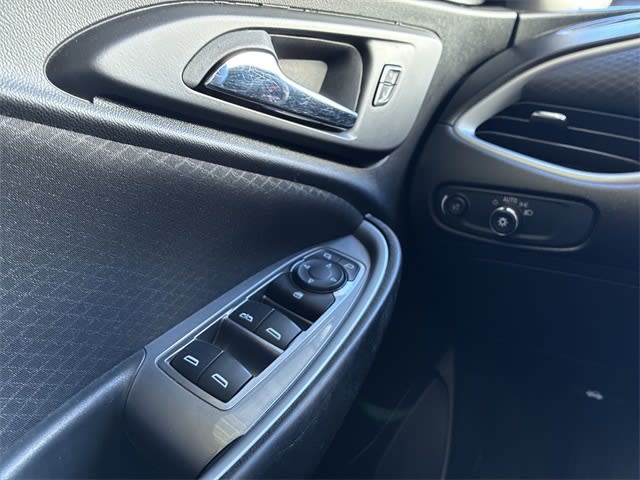 Thumbnail: 2024 Chevrolet Malibu - 38