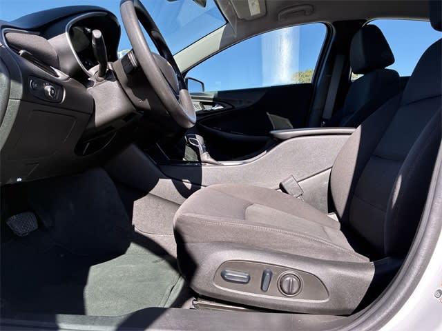 Thumbnail: 2024 Chevrolet Malibu - 11