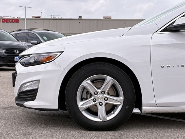 Thumbnail: 2024 Chevrolet Malibu - 8