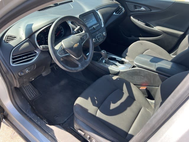 Thumbnail: 2018 Chevrolet Malibu - 7