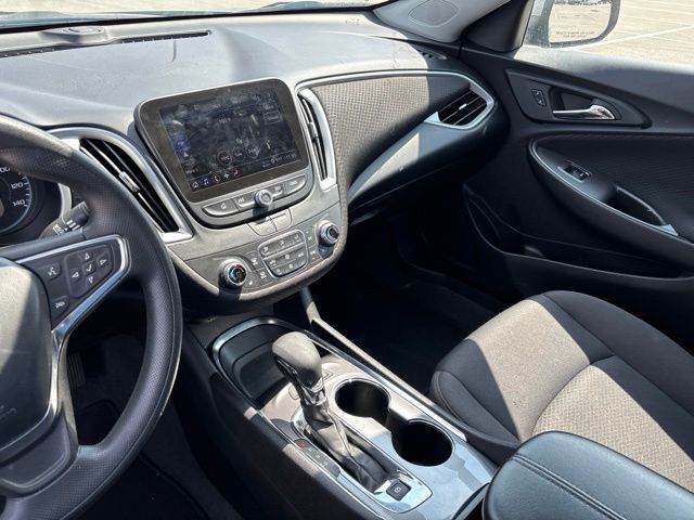 Thumbnail: 2023 Chevrolet Malibu - 7