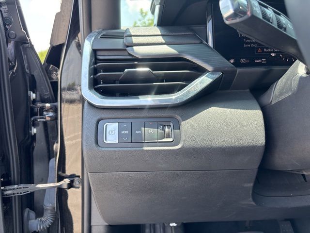 Thumbnail: 2024 GMC Acadia - 18