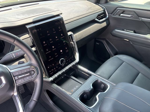 Thumbnail: 2024 GMC Acadia - 10