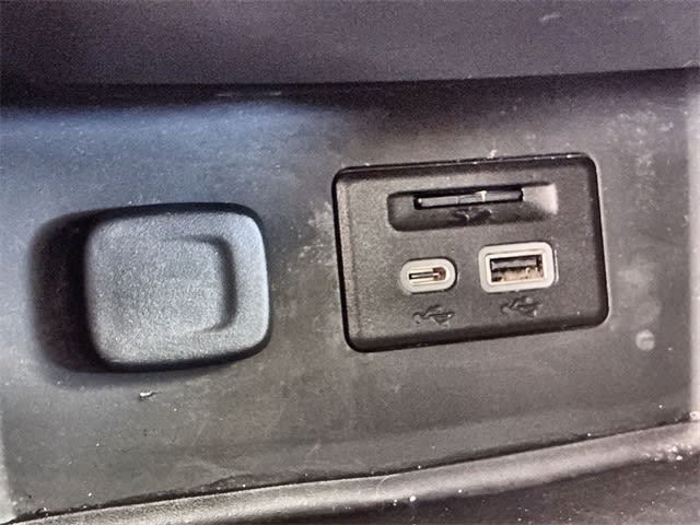 Thumbnail: 2023 GMC Acadia - 36