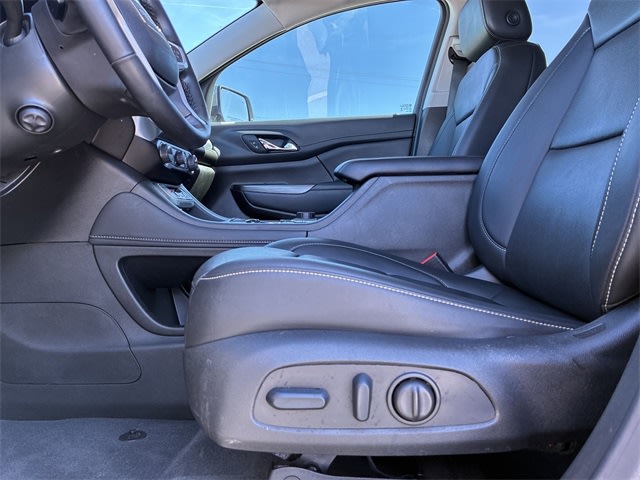 Thumbnail: 2023 GMC Acadia - 27