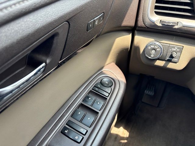 Thumbnail: 2014 GMC Acadia - 26