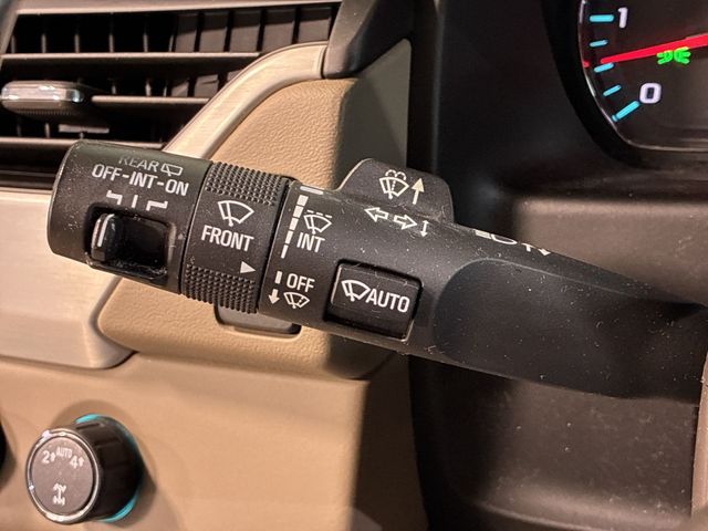 Thumbnail: 2017 GMC Yukon - 17