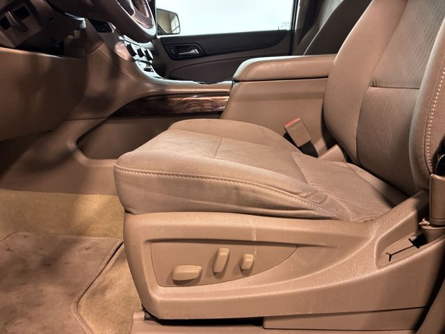 Thumbnail: 2017 GMC Yukon - 28