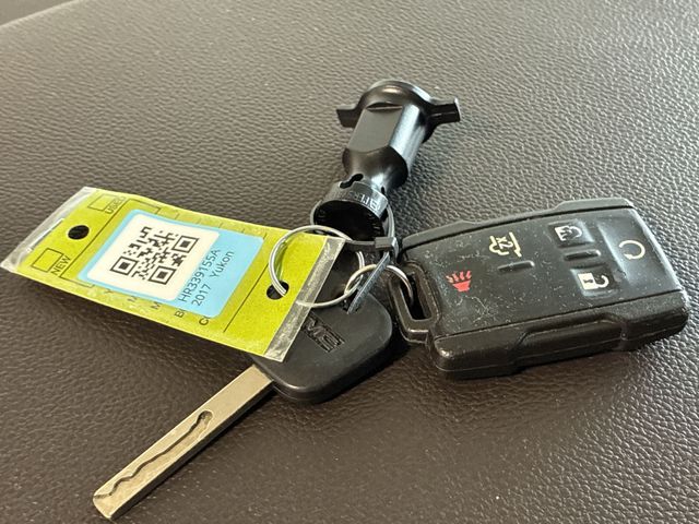 Thumbnail: 2017 GMC Yukon - 20