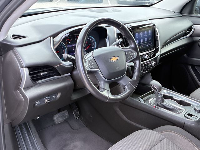 Thumbnail: 2021 Chevrolet Traverse - 2