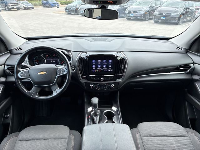 Thumbnail: 2021 Chevrolet Traverse - 9