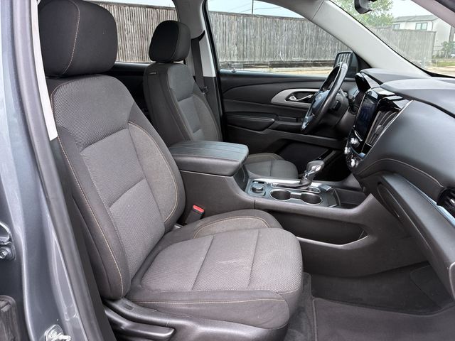 Thumbnail: 2021 Chevrolet Traverse - 30