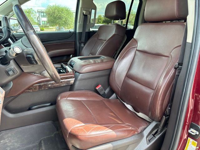 Thumbnail: 2016 Chevrolet Suburban - 8