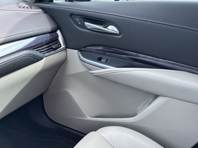 Thumbnail: 2022 Cadillac XT4 - 37