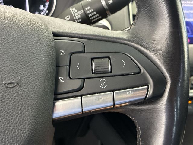 Thumbnail: 2023 Cadillac XT4 - 31