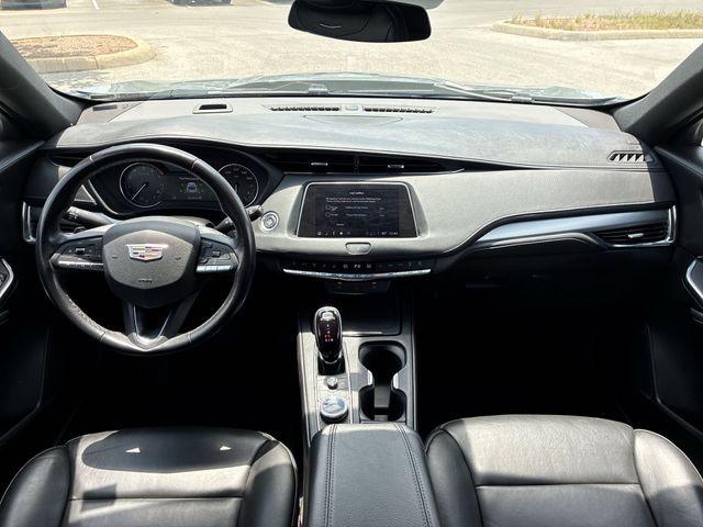 Thumbnail: 2023 Cadillac XT4 - 9