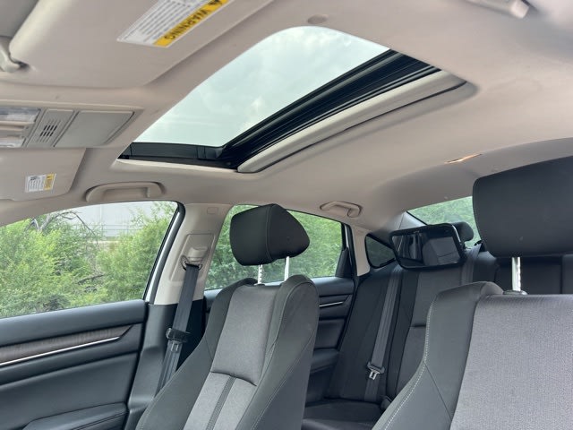 2019 Honda Accord EX 21