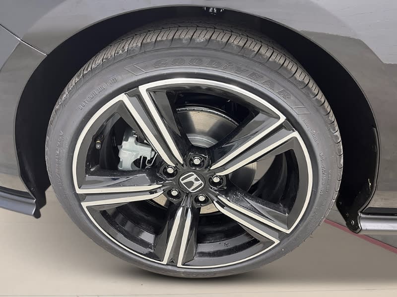 Thumbnail: 2025 Honda Accord - 8