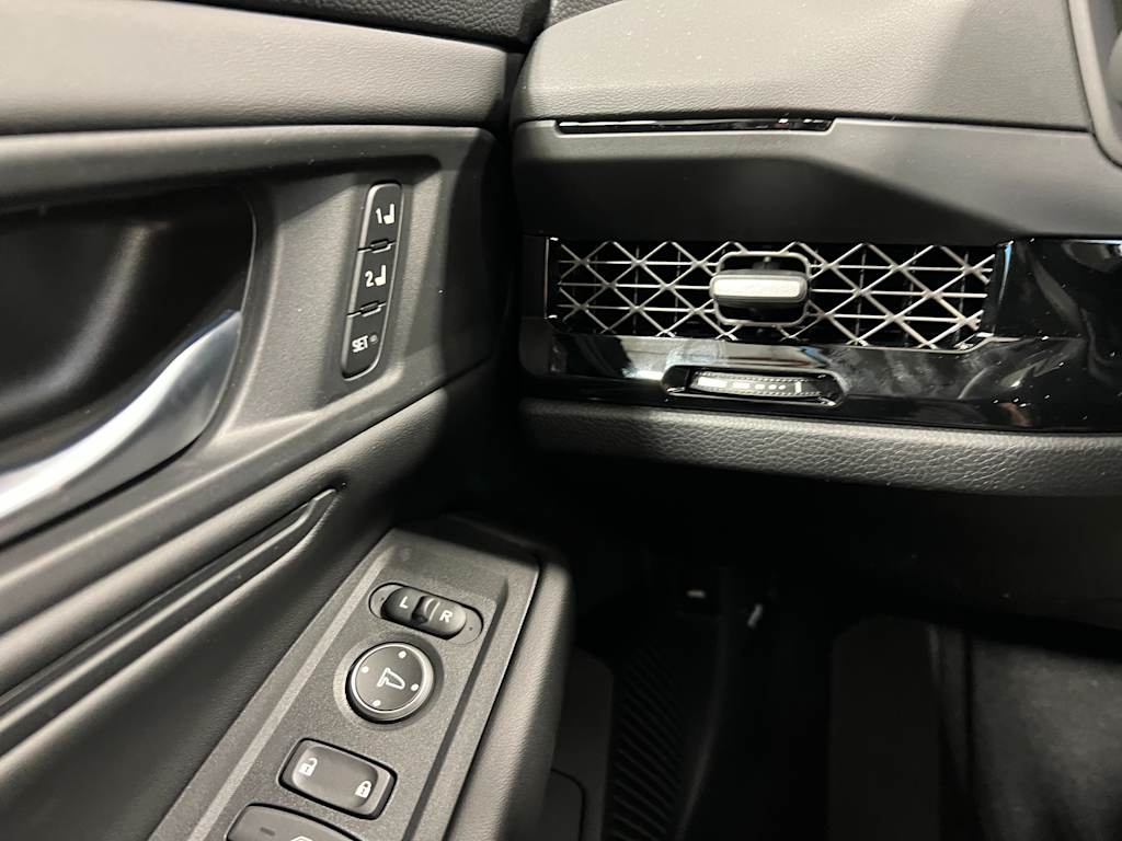 Thumbnail: 2025 Honda Accord - 25