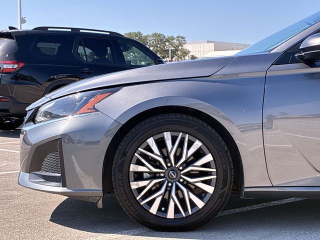 Thumbnail: 2024 Nissan Altima - 7