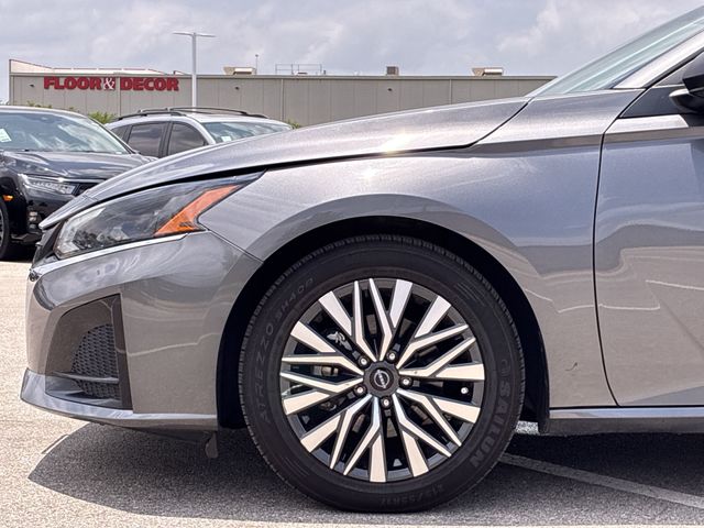 Thumbnail: 2024 Nissan Altima - 7