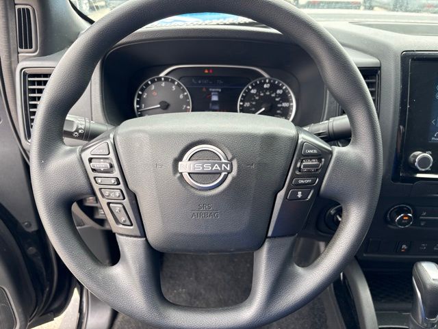 Thumbnail: 2023 Nissan Frontier - 8